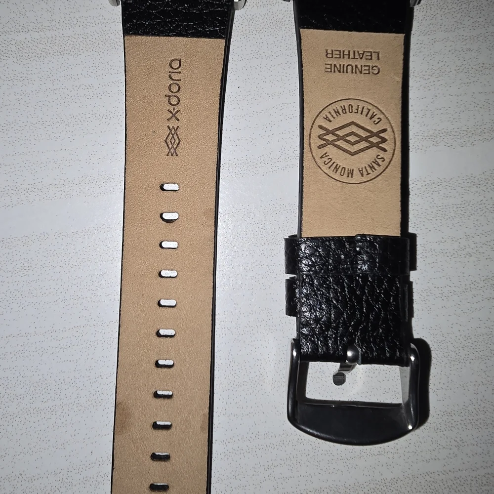 Black Leather Watch Band For an Apple Watch